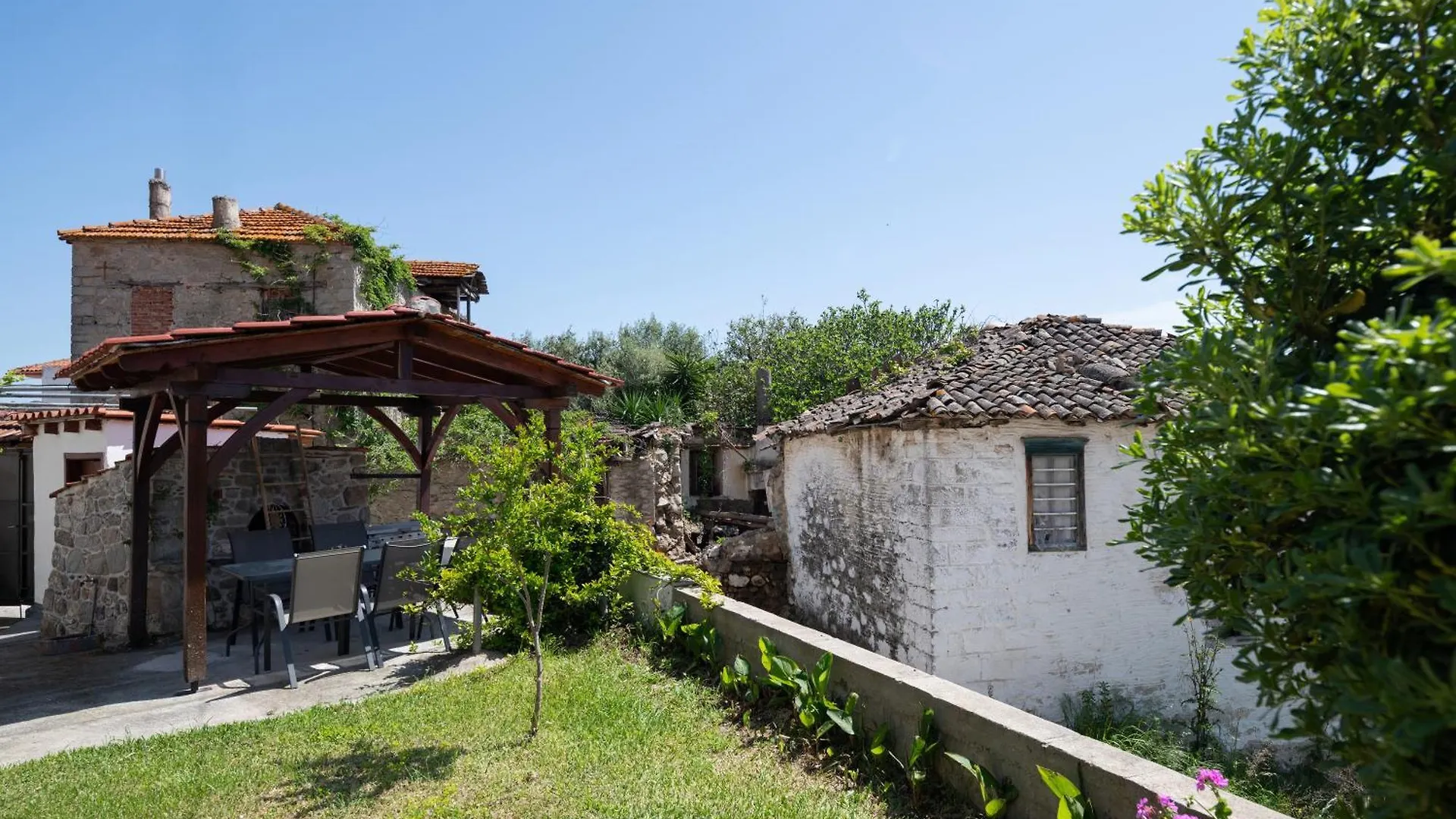 Rodi Houses Sykia Chalkidikis