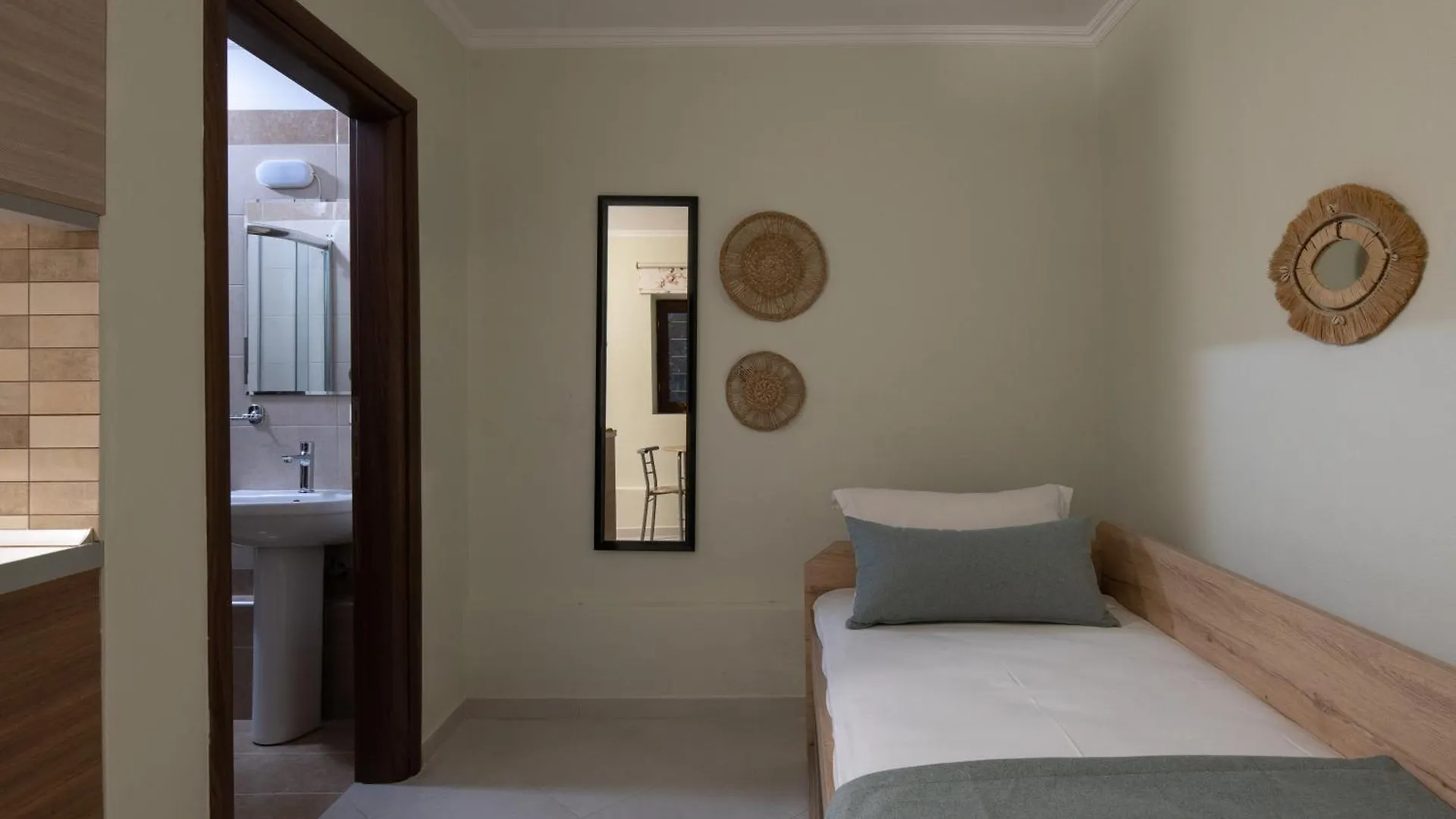 Apartment Rodi Houses Sykia Chalkidikis Greece